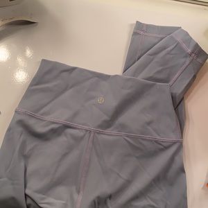 Limited edition Lulu lemon leggings 25” - Wunder Under